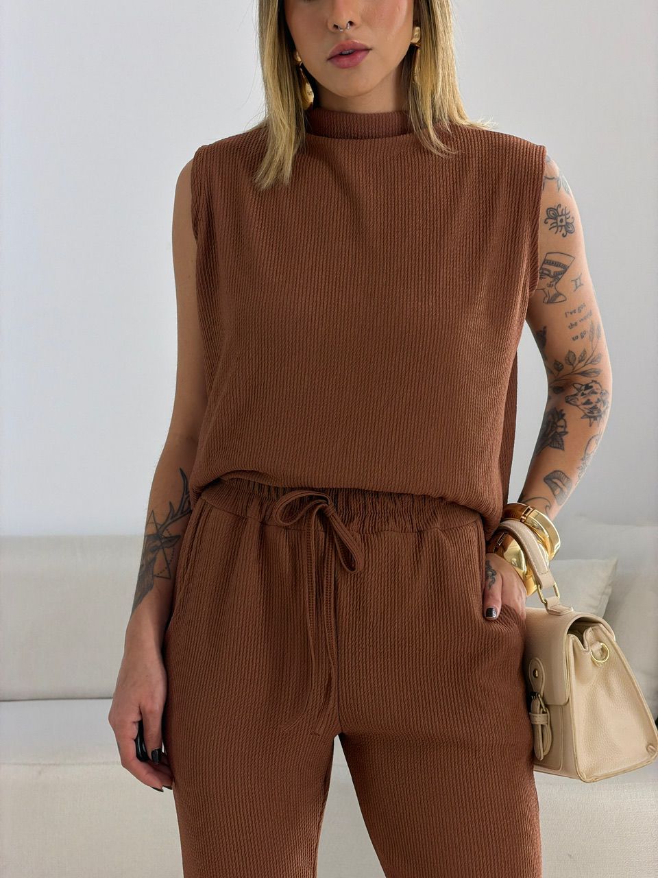 CONJUNTO MILENA BLUSA CALÇA CAPUCCINO 