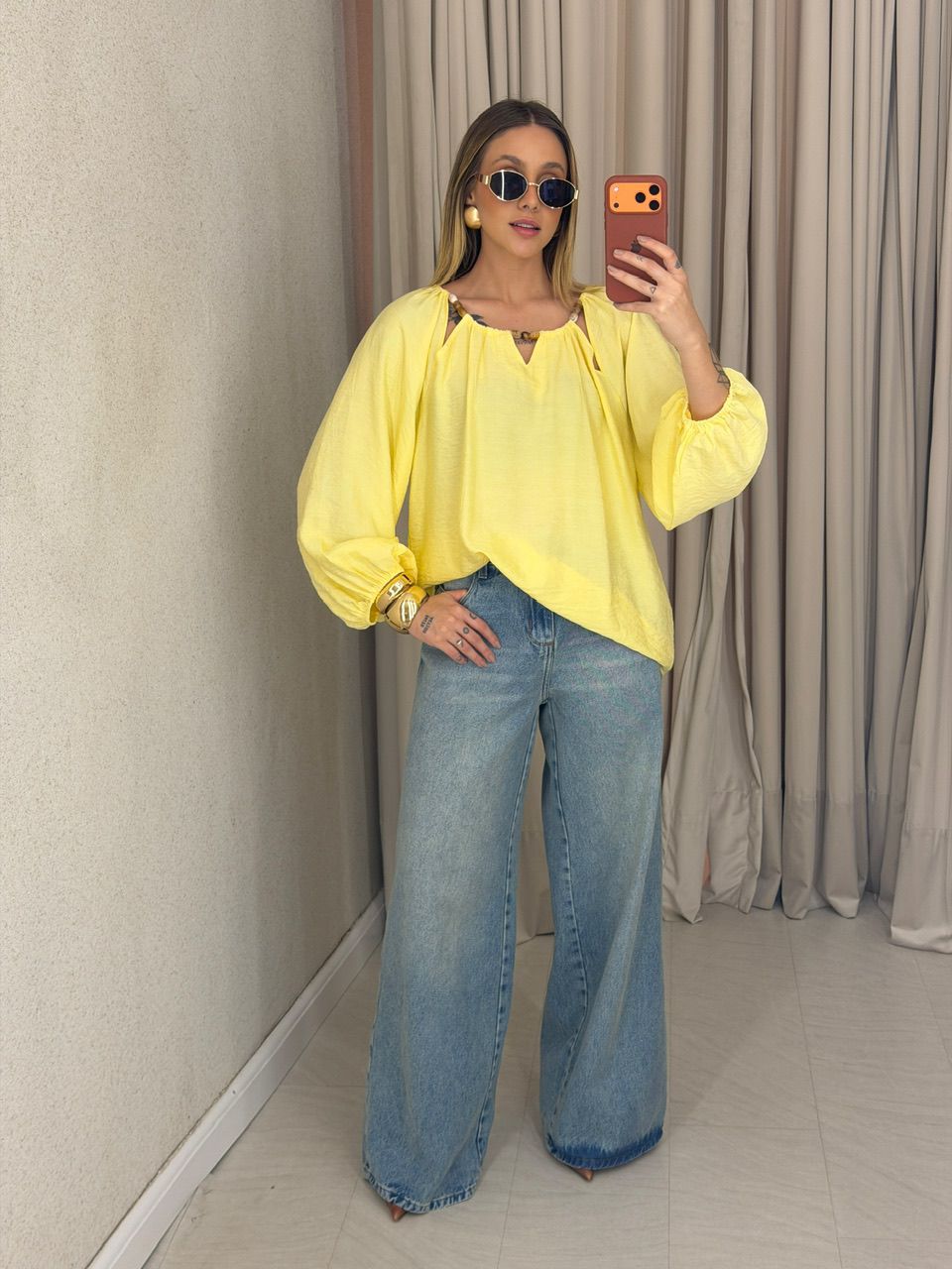 BATA NEUSA GOLA AMARELA