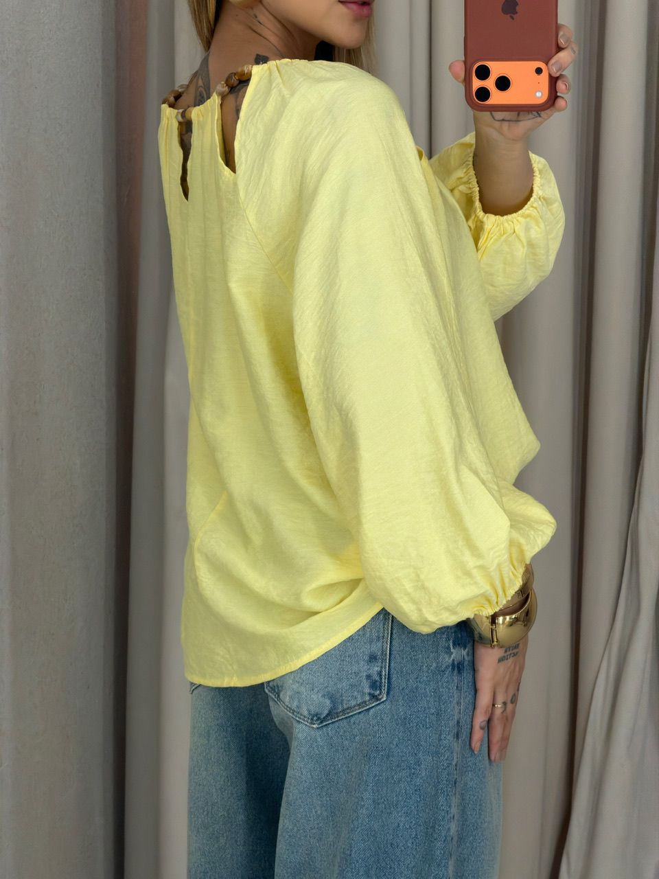 BATA NEUSA GOLA AMARELA