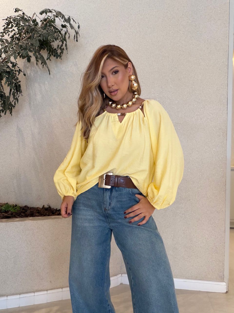 BATA NEUSA GOLA AMARELA - 0075340112 - CAROLLA FERRARO