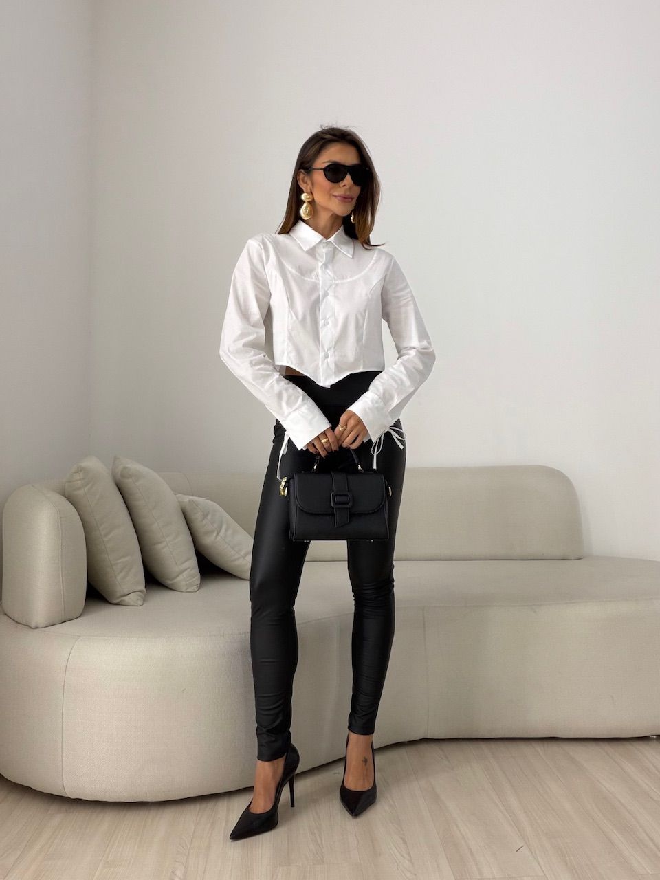 CAMISA MELISSA ASSIMÉTRICA OFF