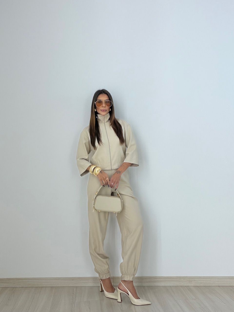 CONJUNTO DENISE JAQUETA CALÇA AREIA