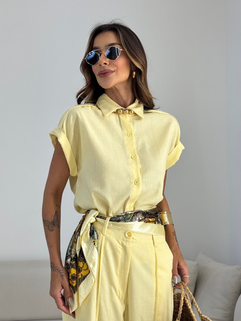 CONJUNTO SOPHIE CAMISA CALÇA AMARELO