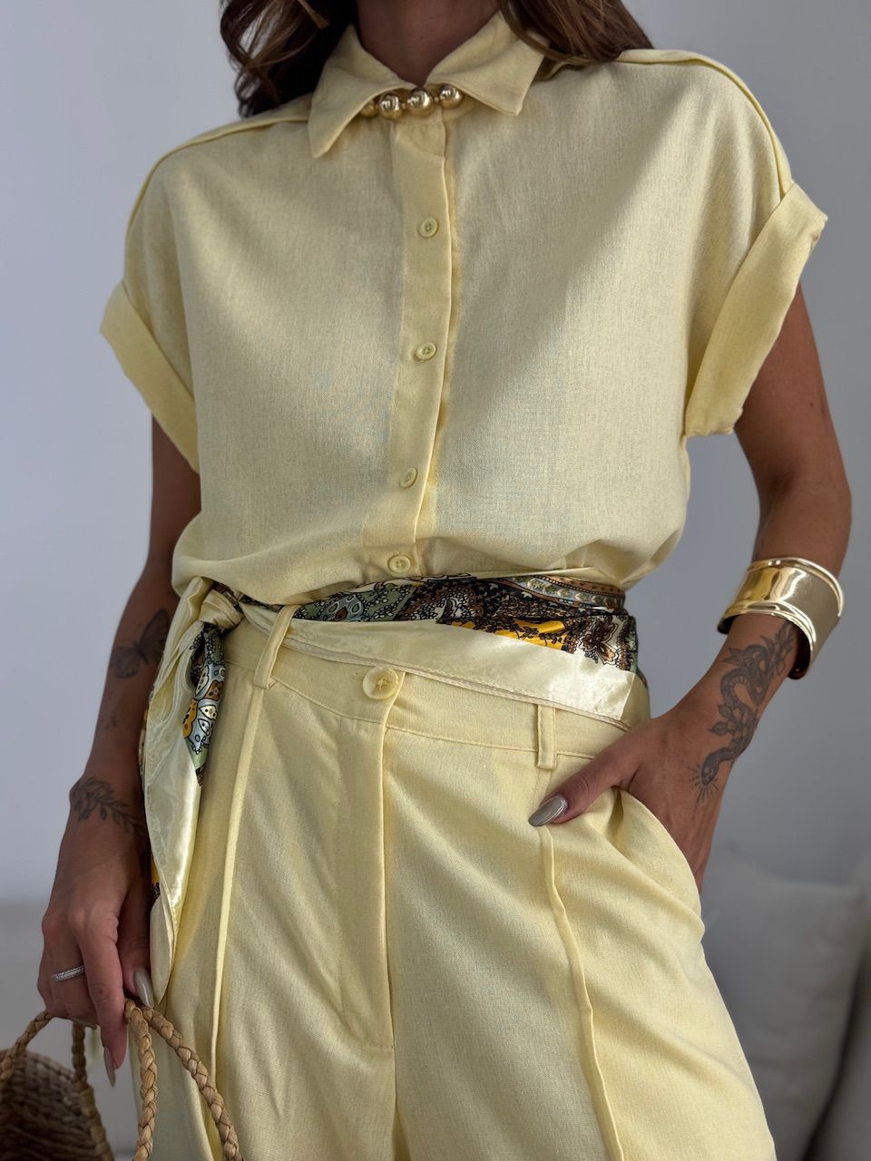 CONJUNTO SOPHIE CAMISA CALÇA AMARELO