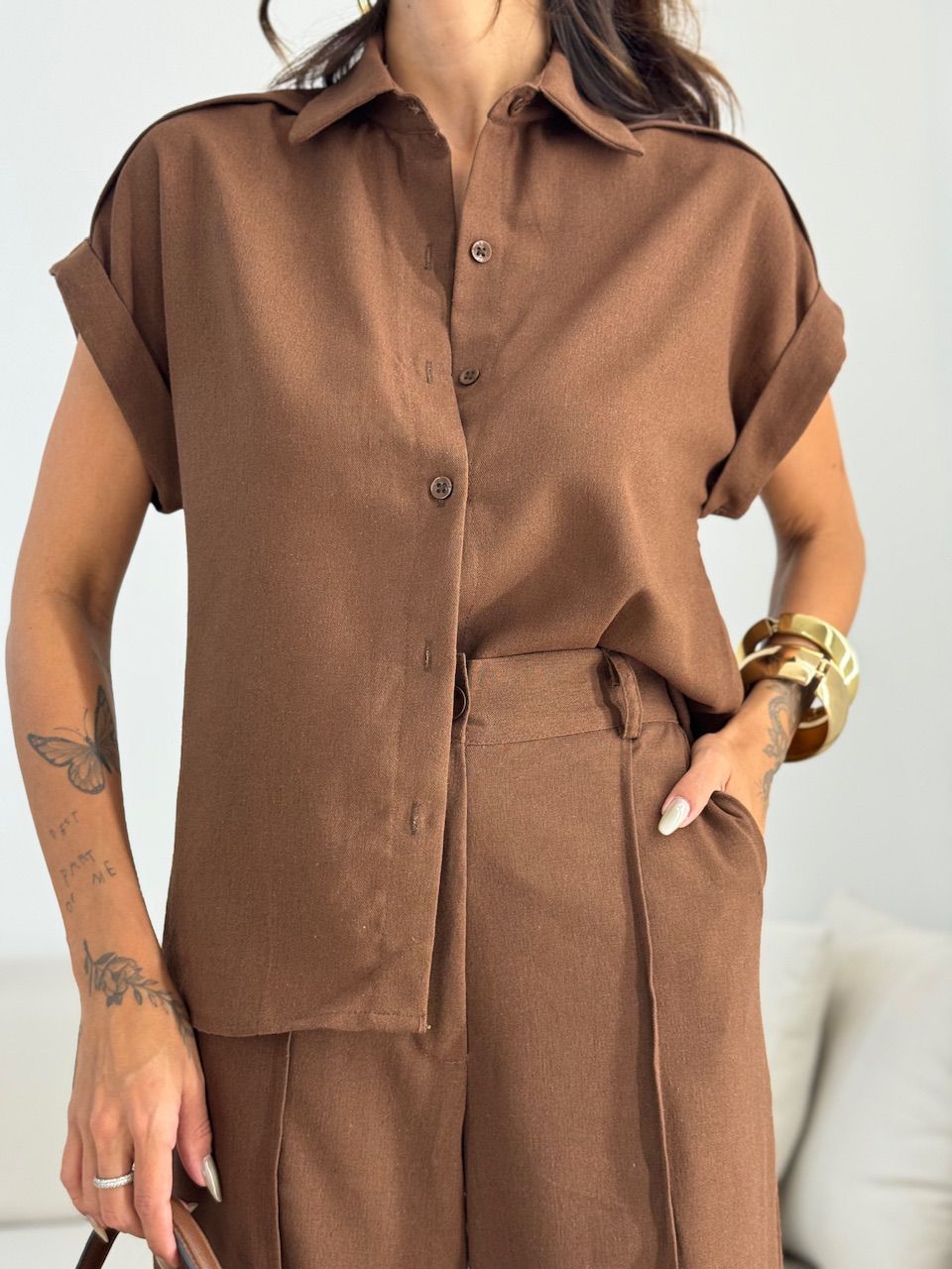 CONJUNTO SOPHIE CAMISA CALÇA MARROM