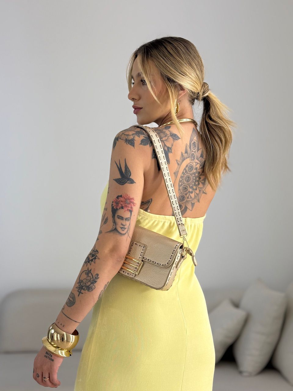 VESTIDO ANDREZA CONCHA AMARELO