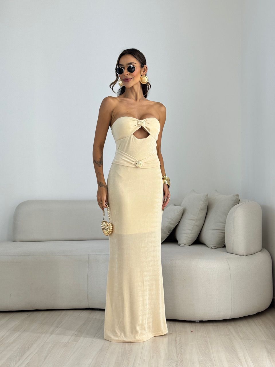 VESTIDO ANDREZA CONCHA AREIA - 0071410110 - CAROLLA FERRARO