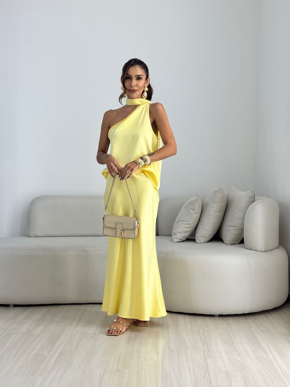 BLUSA LORENA NULA MANGA AMARELA