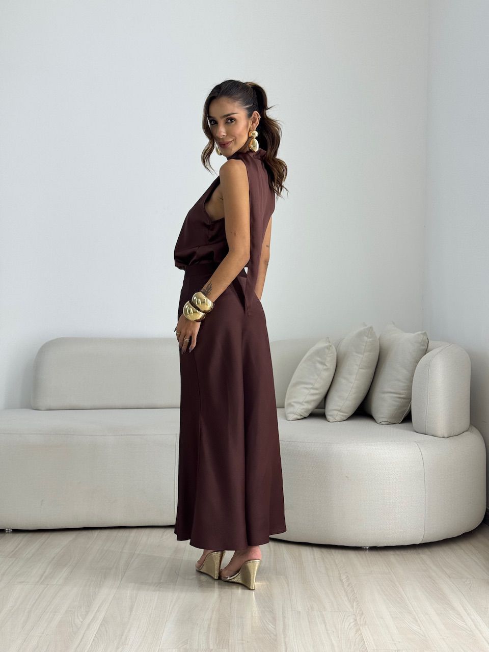 BLUSA LORENA NULA MANGA MARROM