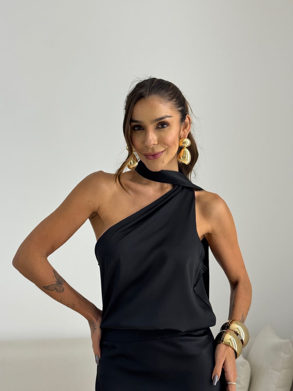 BLUSA LORENA NULA MANGA PRETA - 0072470033 - CAROLLA FERRARO