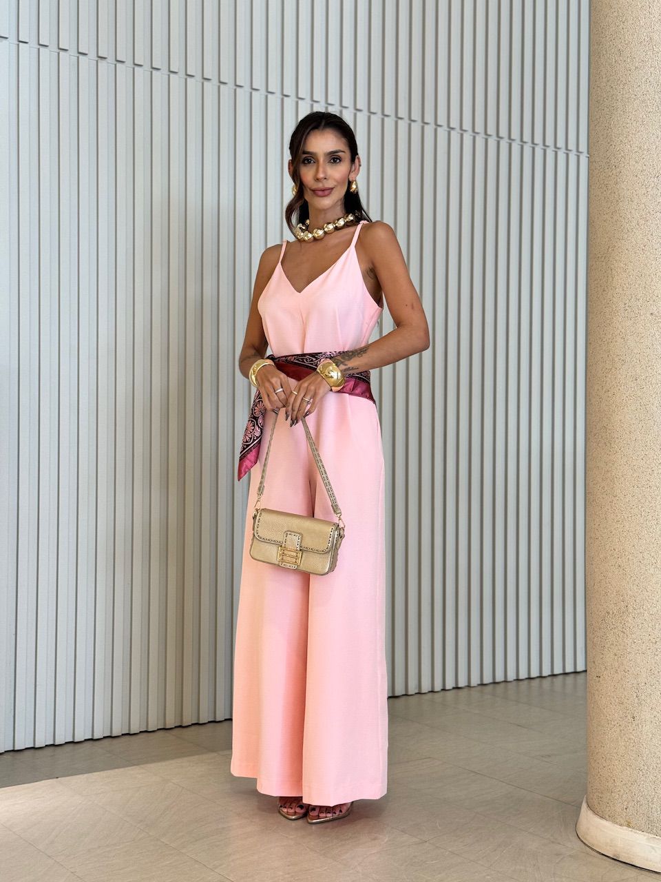 MACACÃO OLIVIA ALFAIATARIA ROSA