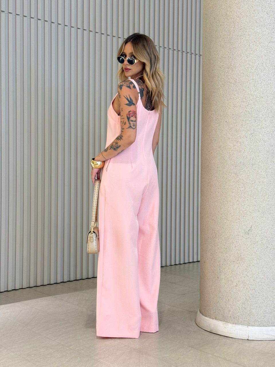 MACACÃO OLIVIA ALFAIATARIA ROSA