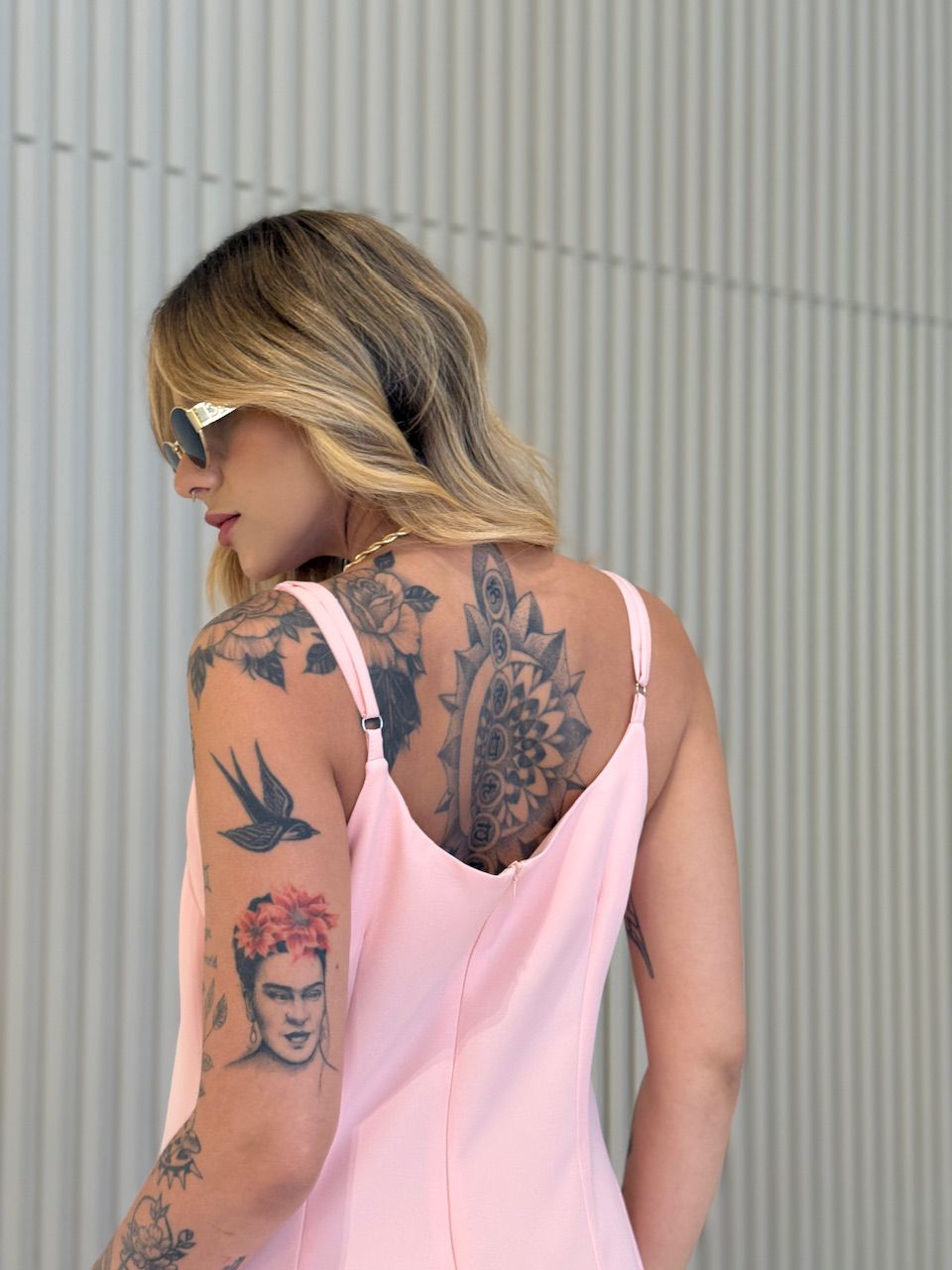 MACACÃO OLIVIA ALFAIATARIA ROSA