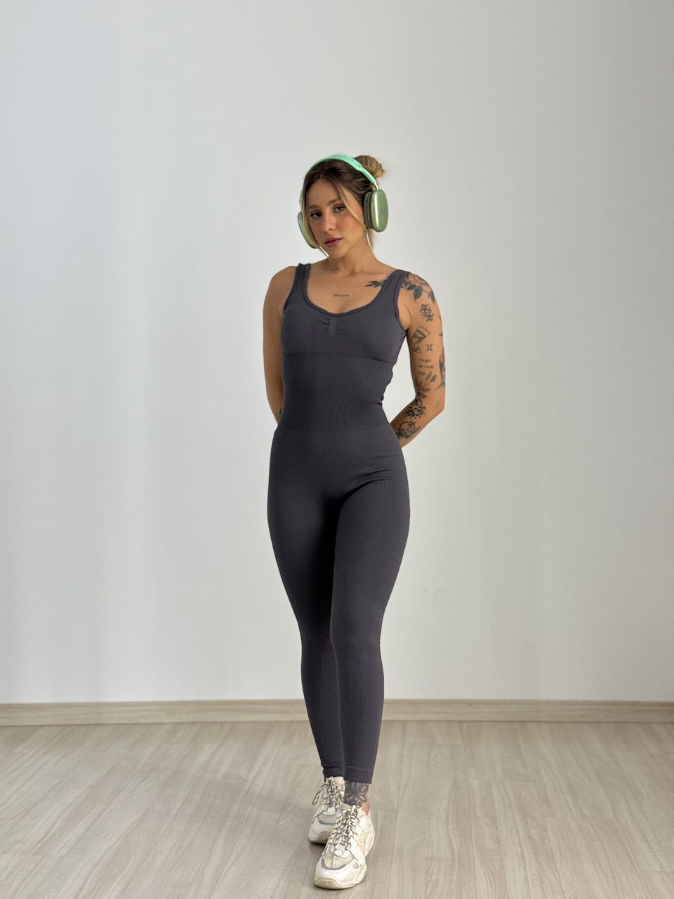 MACACÃO PAULA FIT CAVADO CHUMBO