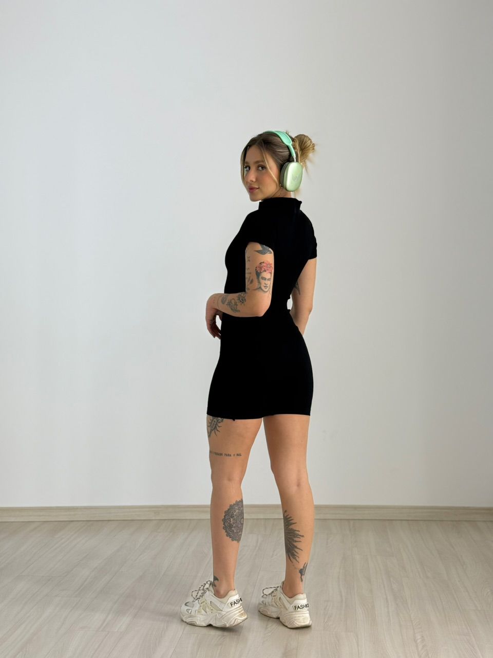 MACAQUINHO LAURA FIT MANGUINHA PRETO