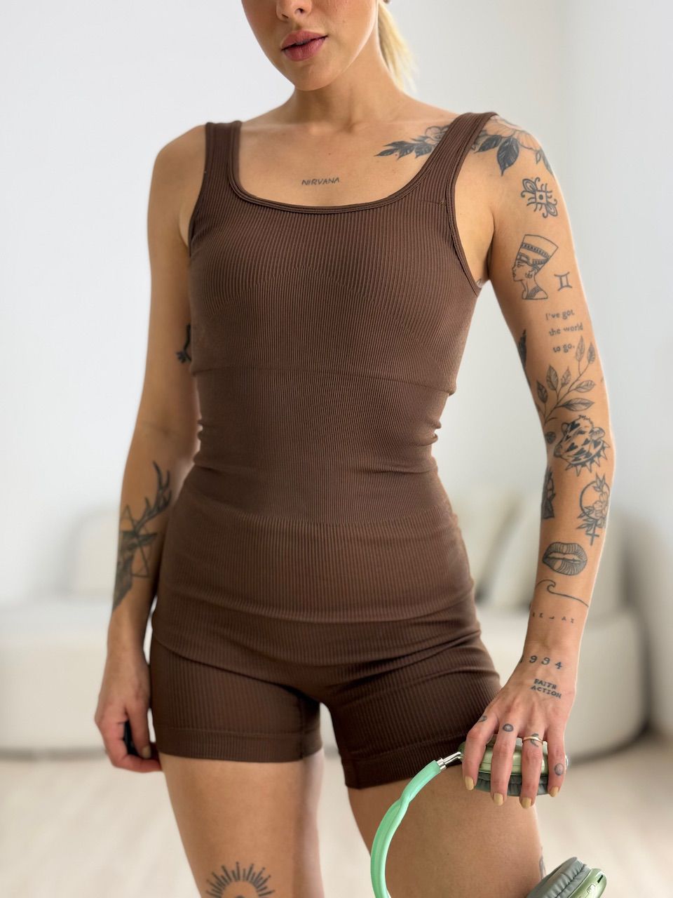 MACAQUINHO TAYNA FIT CAVADO MARROM