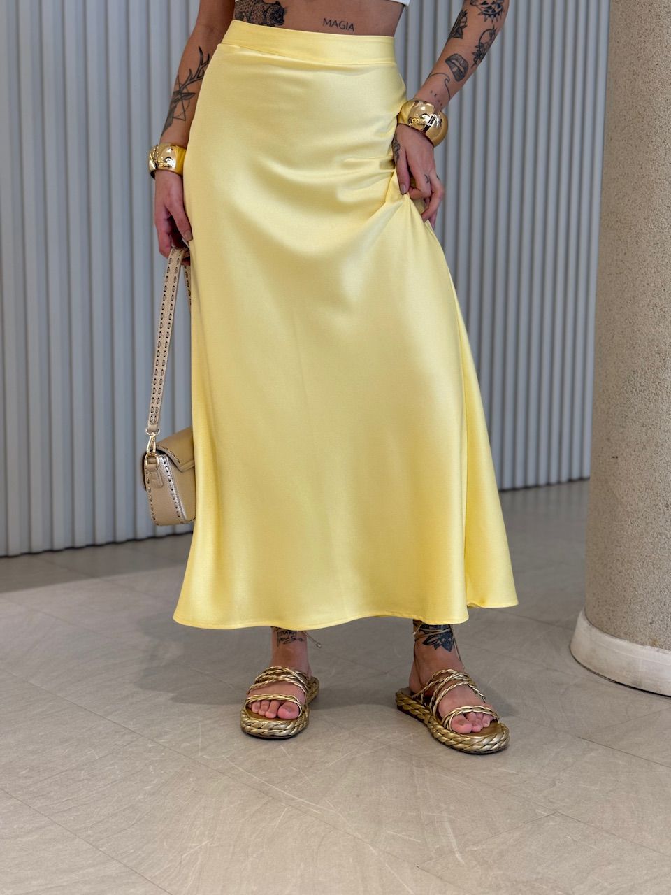 SAIA GABI ACETINADA AMARELA