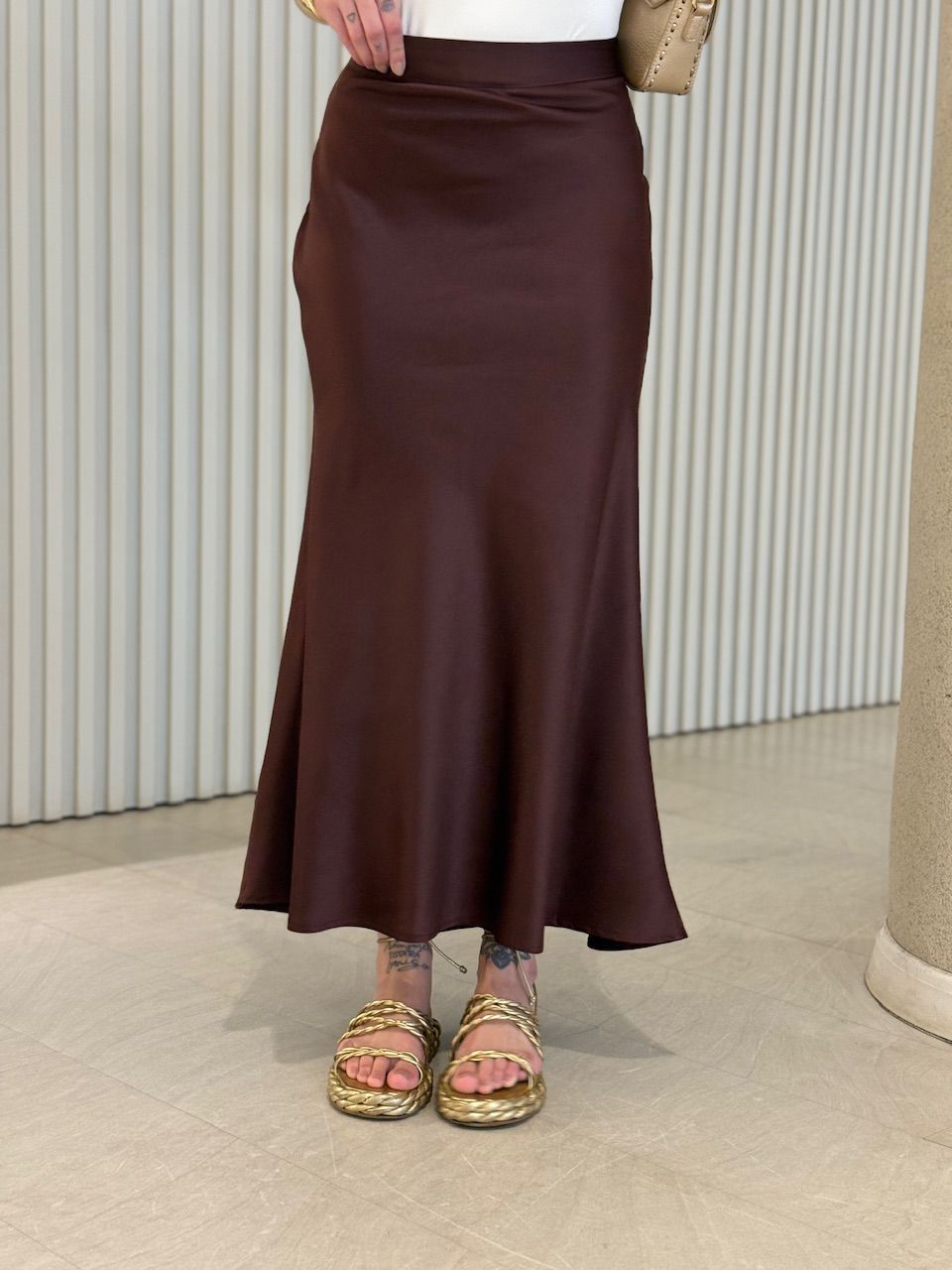 SAIA GABI ACETINADA MARROM