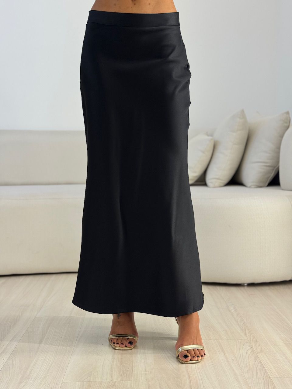 SAIA GABI ACETINADA PRETA - 0072460033 - CAROLLA FERRARO