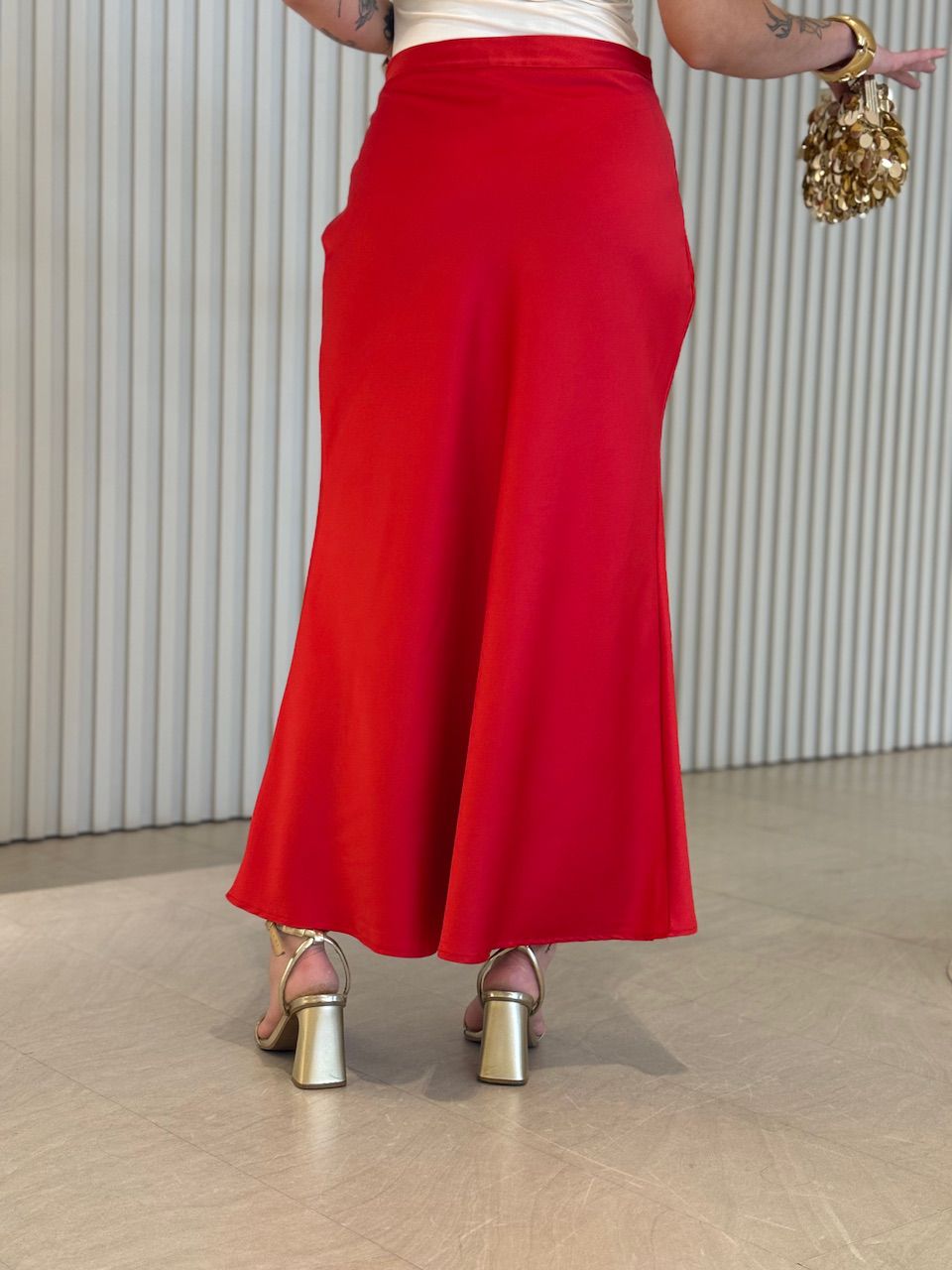 SAIA GABI ACETINADA VERMELHA