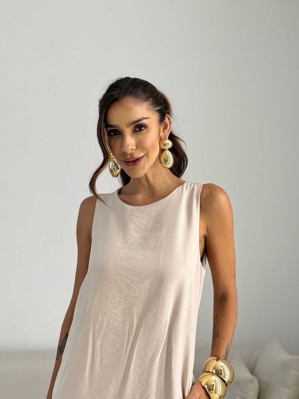 VESTIDO RUTE CAVADO AREIA