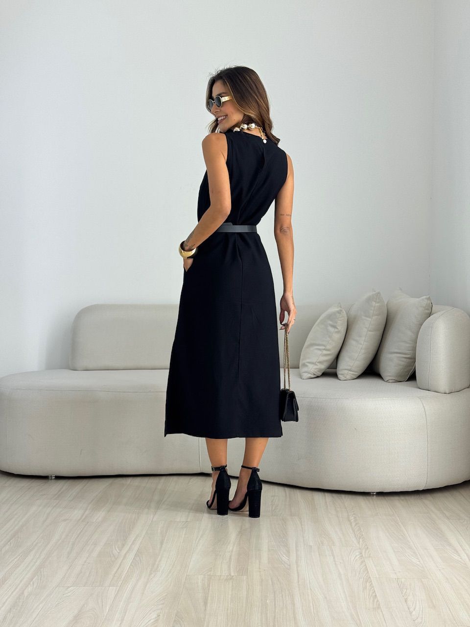 VESTIDO RUTE CAVADO PRETO