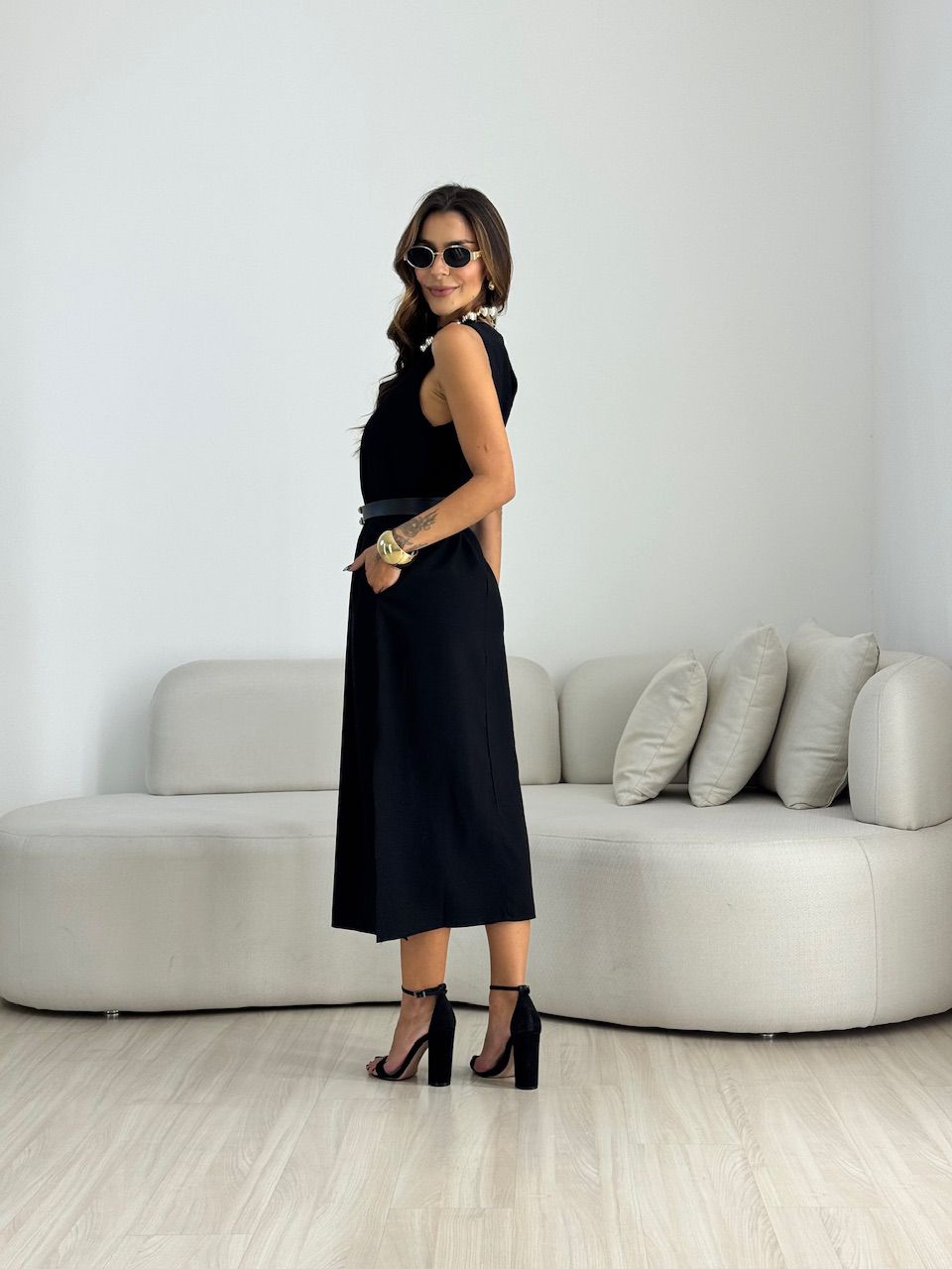 VESTIDO RUTE CAVADO PRETO