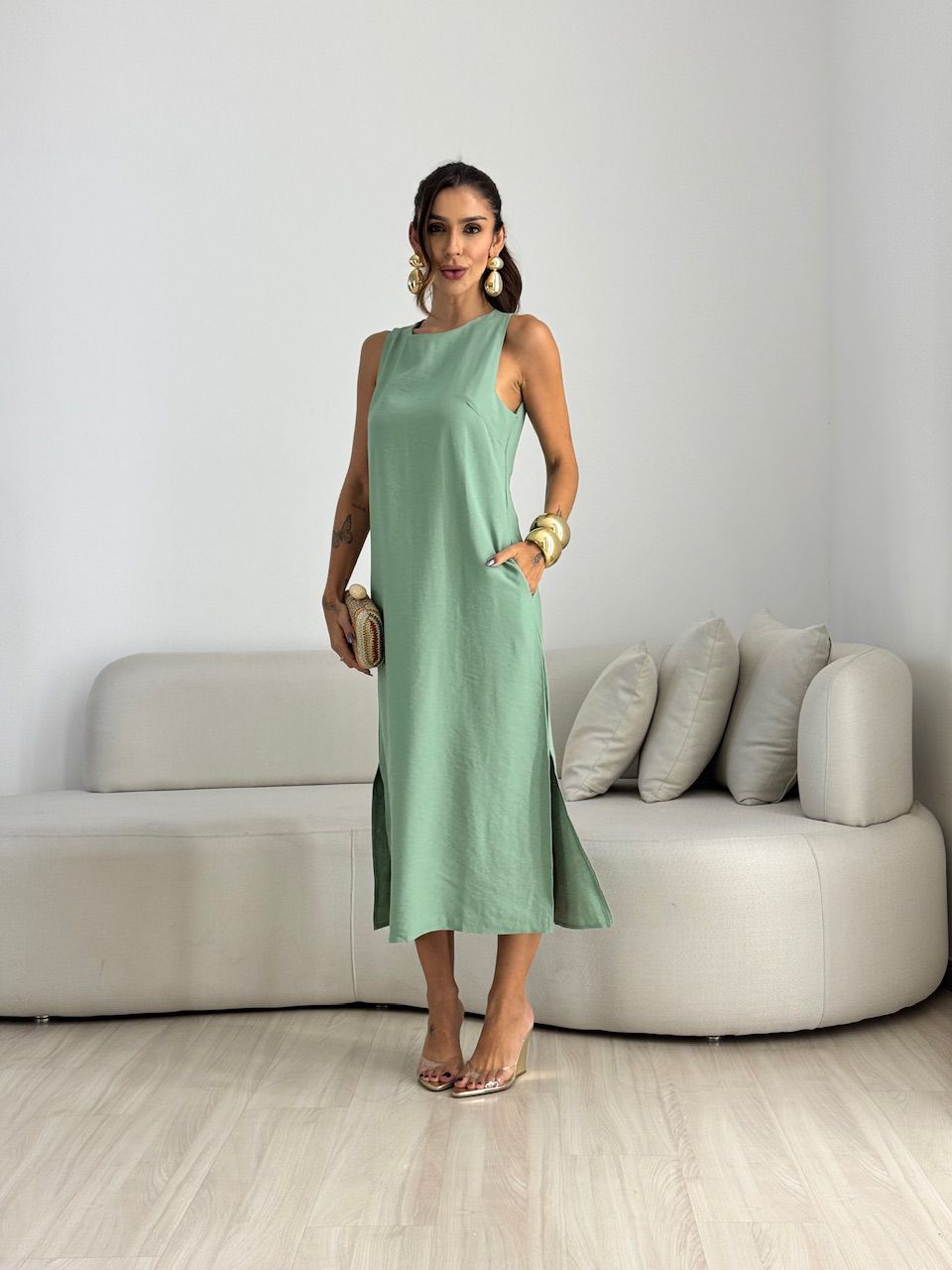 VESTIDO RUTE CAVADO VERDE - 0072480014 - CAROLLA FERRARO