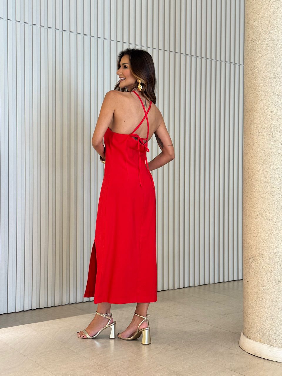 VESTIDO VITÓRIA FRENTE ÚNICA VERMELHO