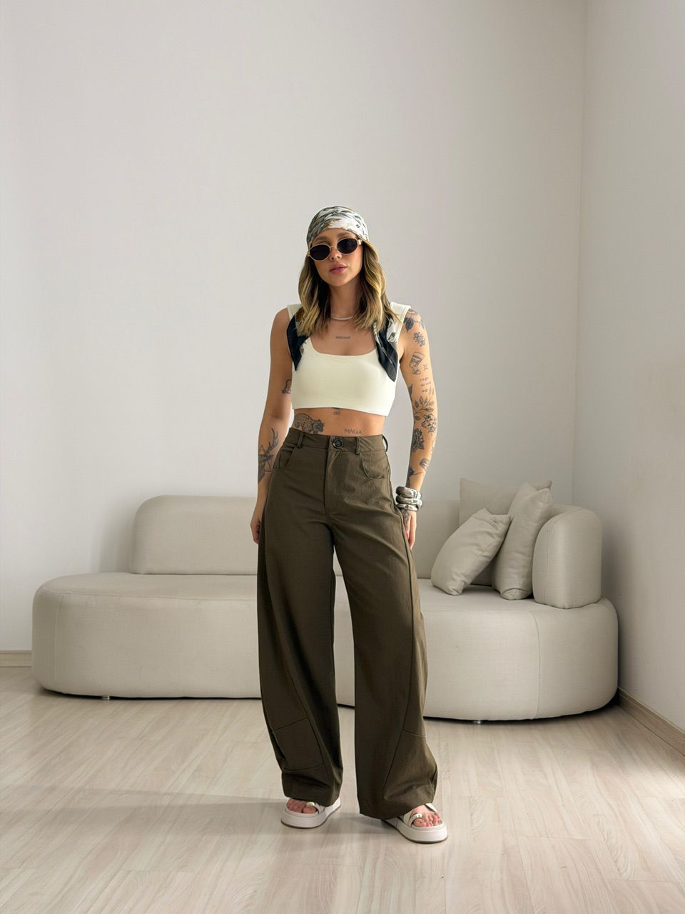 CALÇA ELAINE BALLOON MARROM - 0076610054 - CAROLLA FERRARO