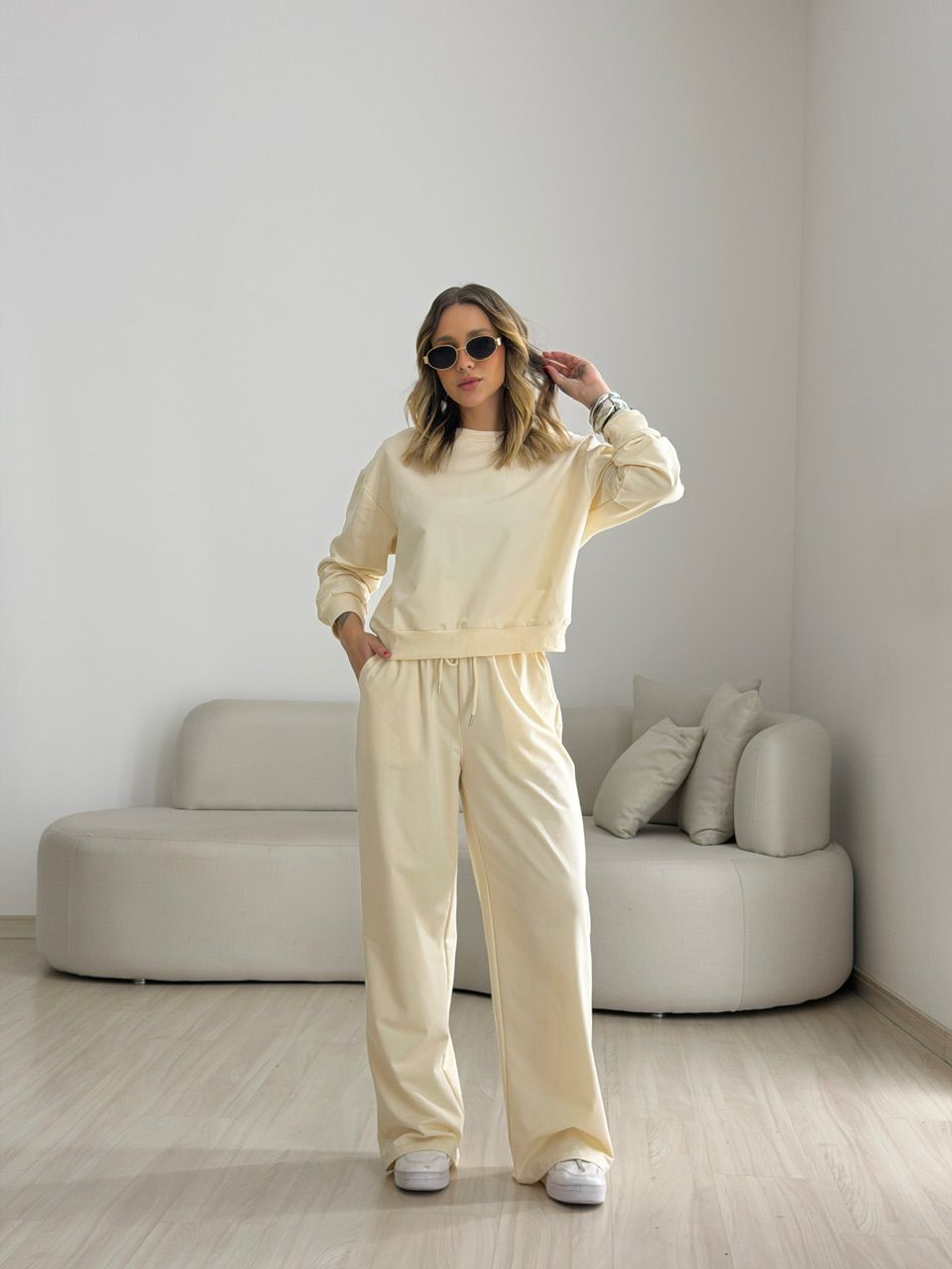 CONJUNTO RUBIA CALÇA CREME