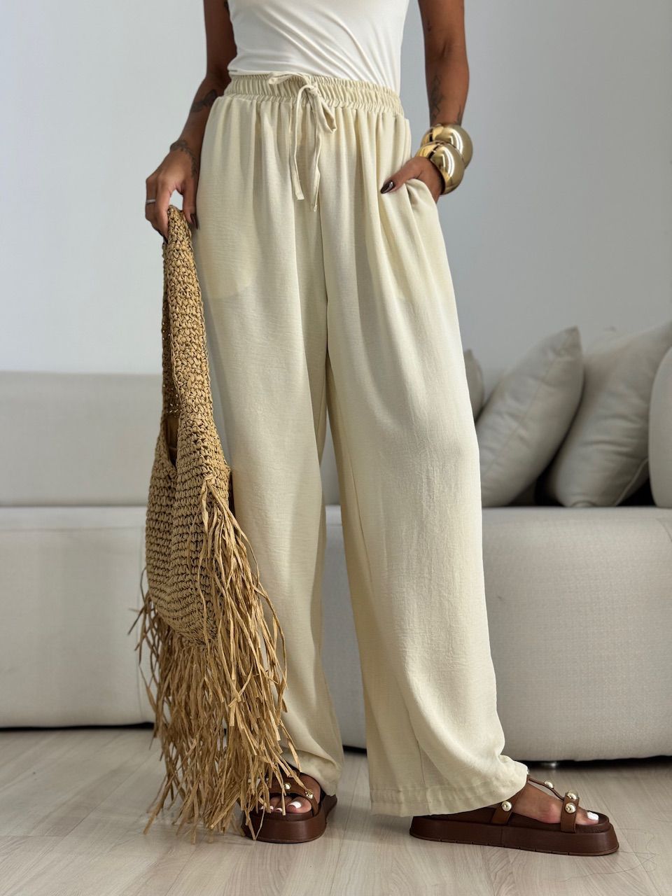 CALÇA FER 02 LASTEX AREIA - 0070780110 - CAROLLA FERRARO