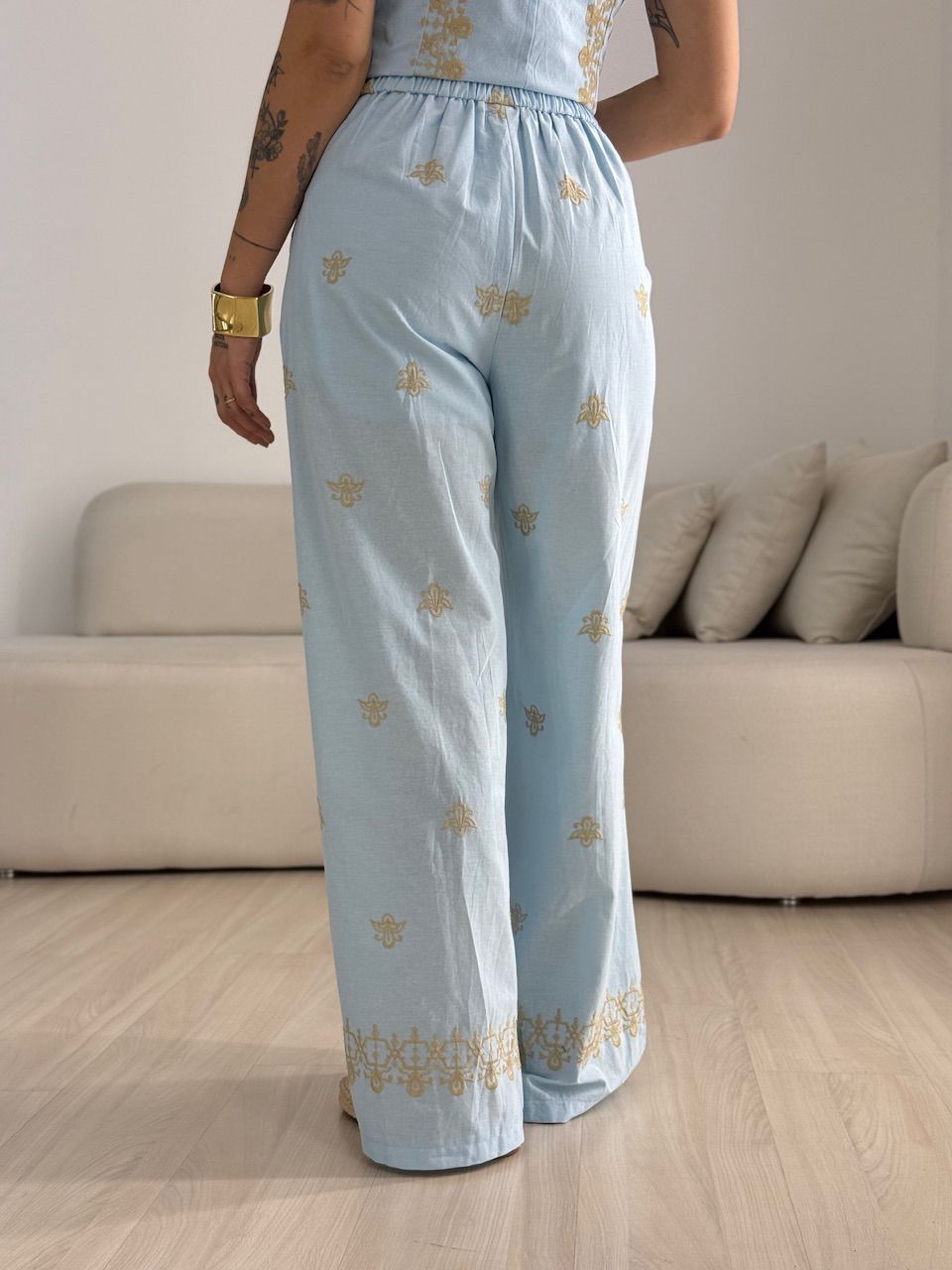 CONJUNTO SUELEN BORDADO BABY BLUE