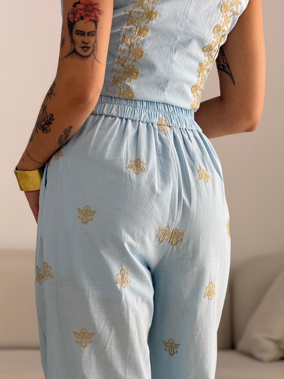 CONJUNTO SUELEN BORDADO BABY BLUE