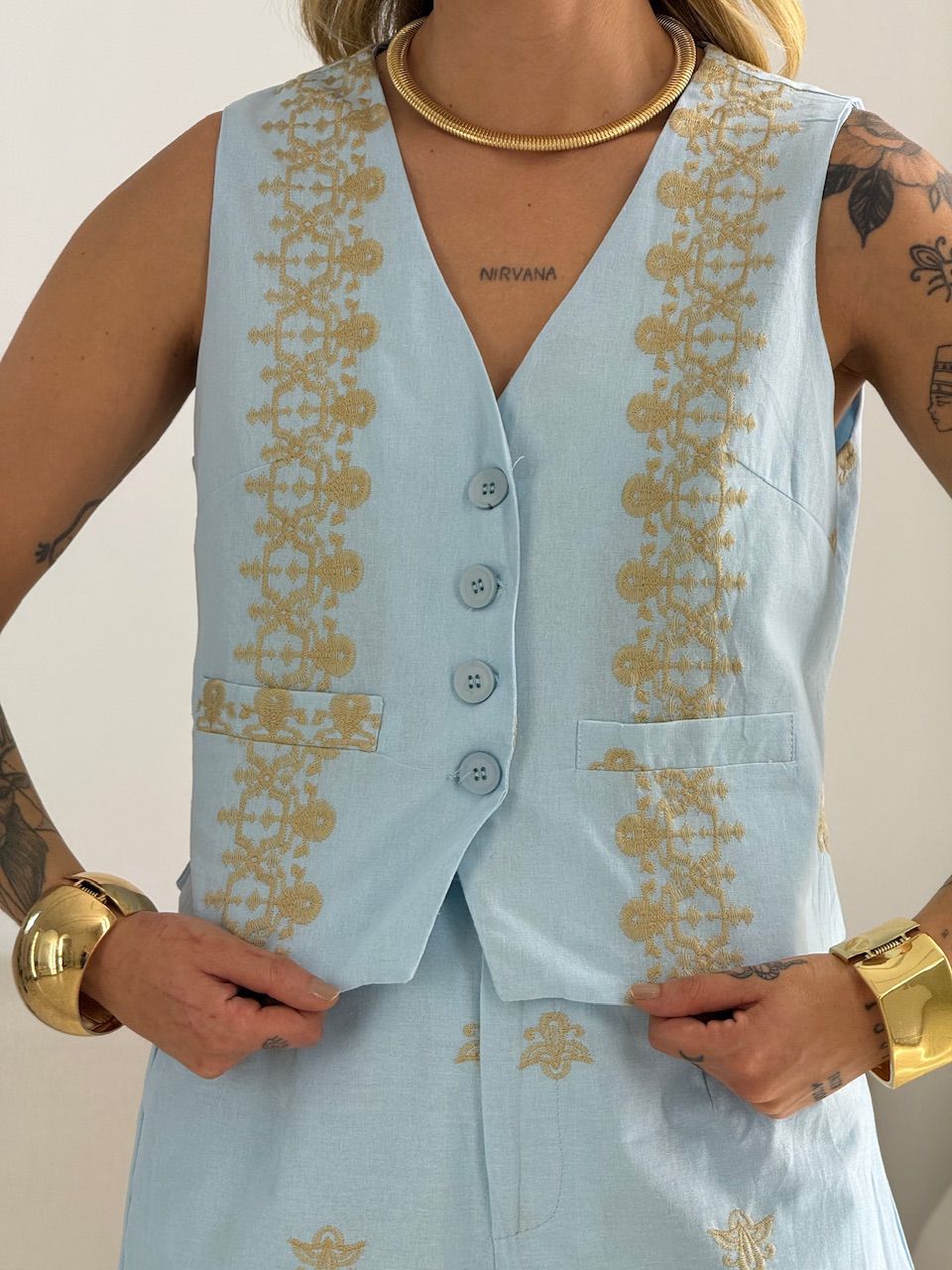 CONJUNTO SUELEN BORDADO BABY BLUE