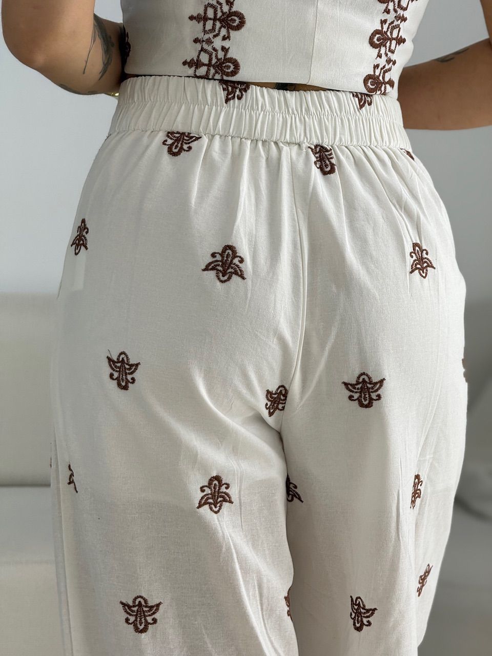 CONJUNTO SUELEN BORDADO OFF