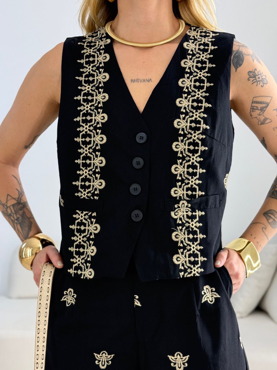 CONJUNTO SUELEN BORDADO PRETO