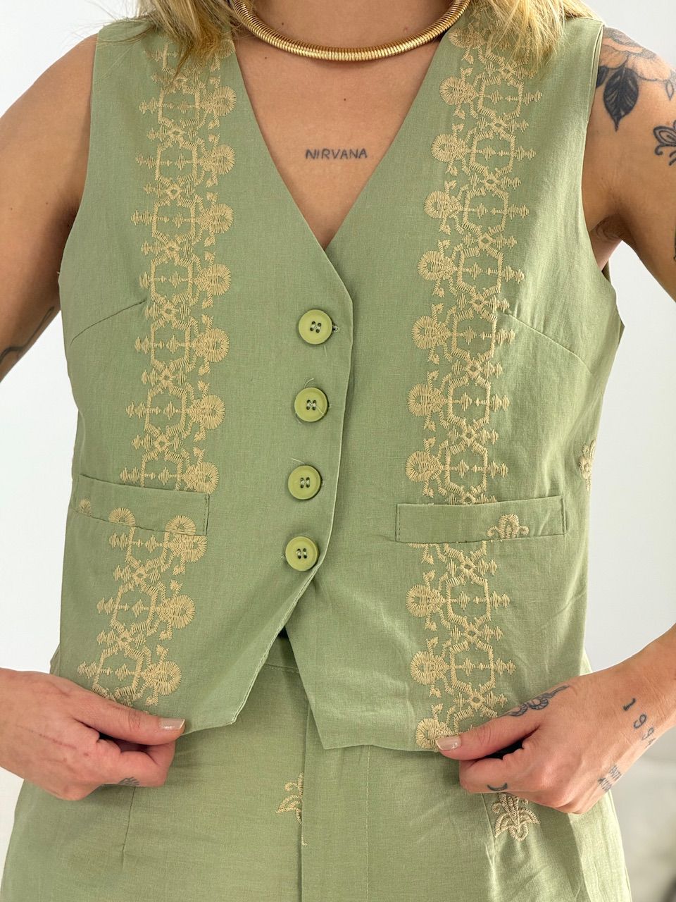 CONJUNTO SUELEN BORDADO VERDE