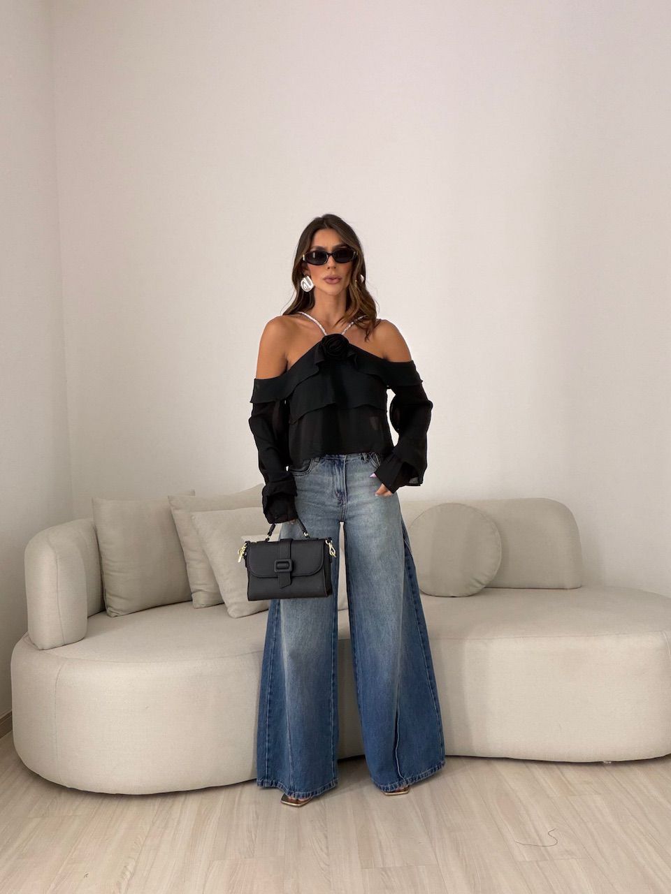 BLUSA ALICIA BABADOS PRETA