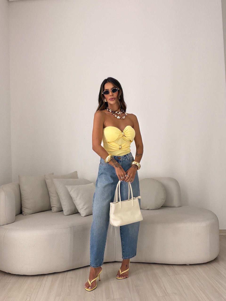 BLUSA DAMARIS TOMARA QUE CAIA AMARELA