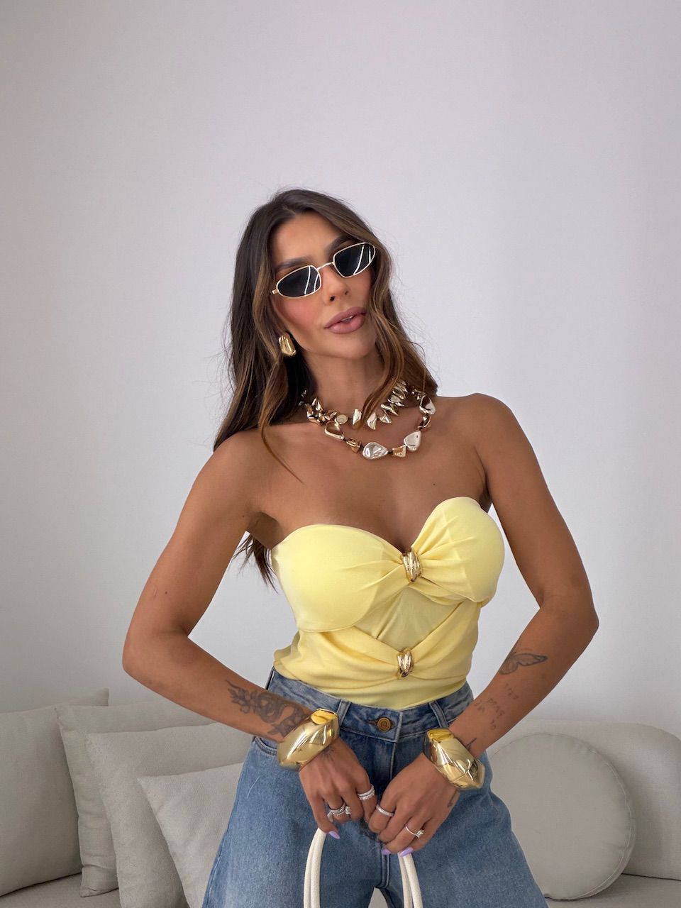 BLUSA DAMARIS TOMARA QUE CAIA AMARELA