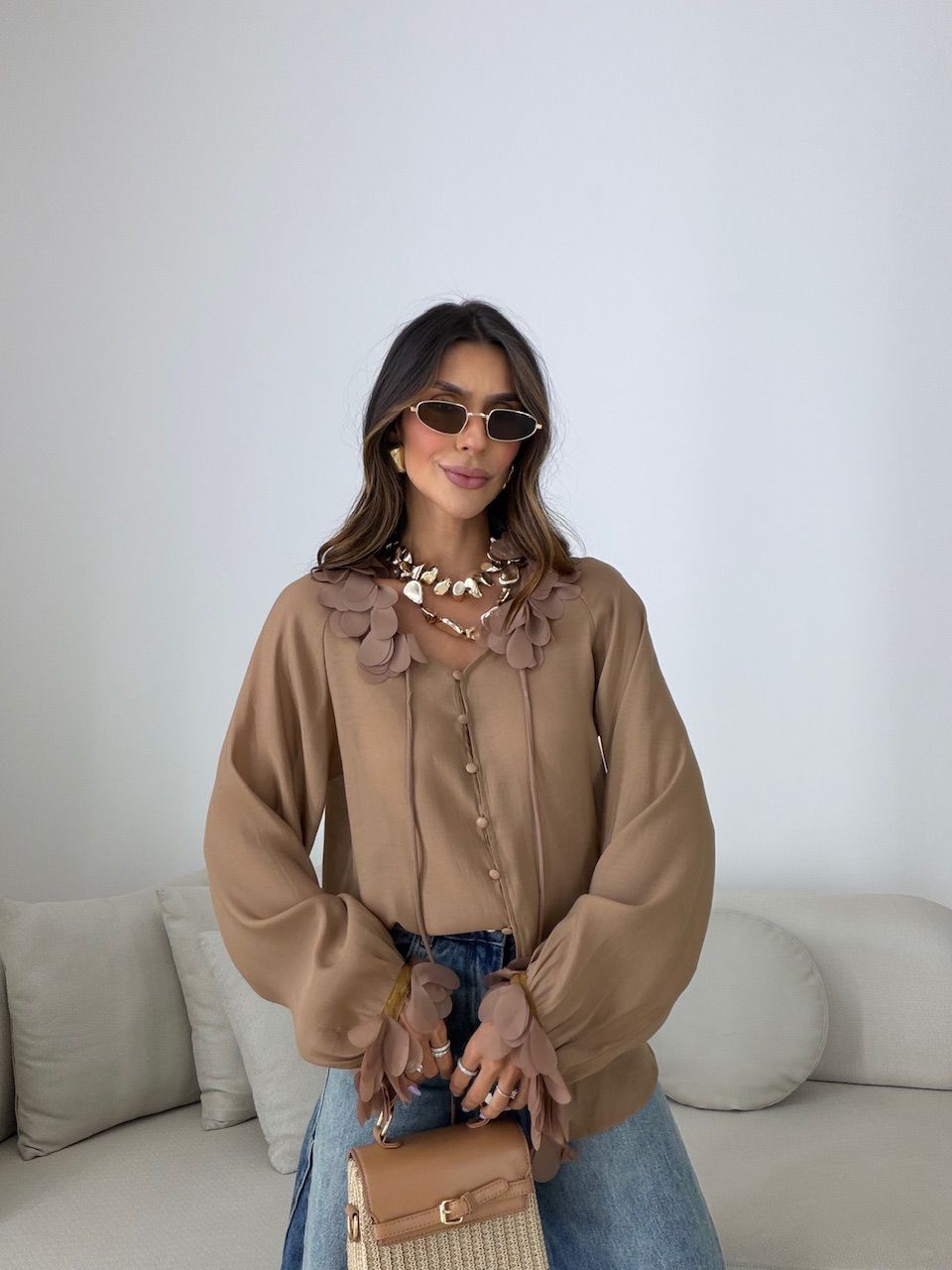 CAMISA CLÉIA BOTÕES MARROM