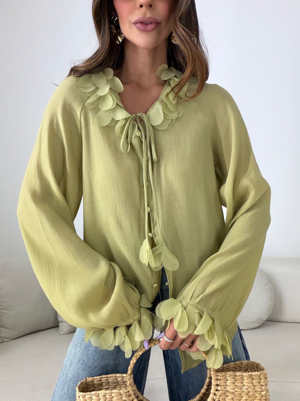 CAMISA CLÉIA BOTÕES VERDE - 0082470230 - CAROLLA FERRARO