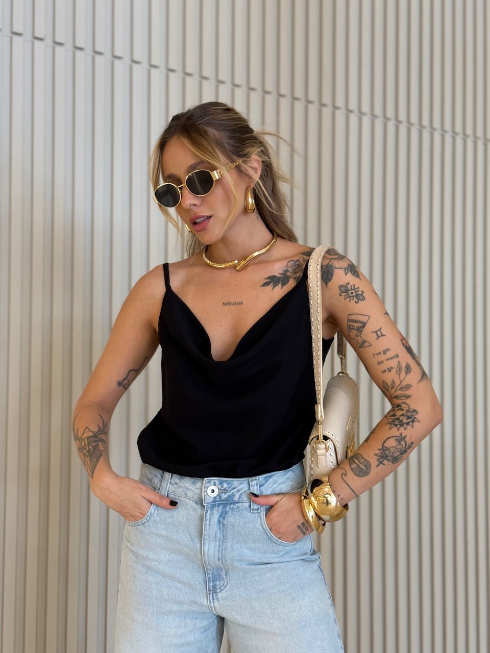 BLUSA ARIEL ALCINHA PRETA