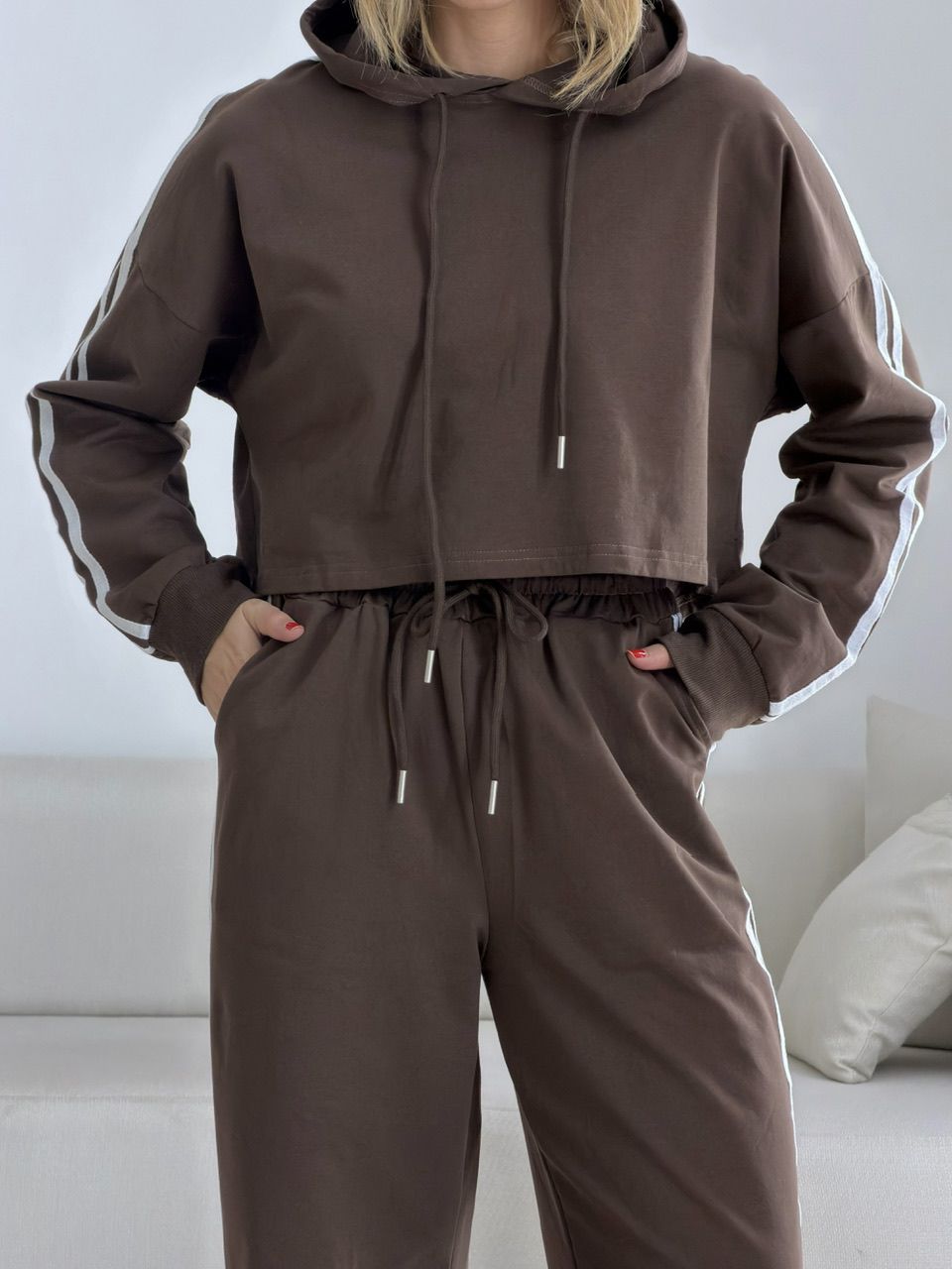 CONJUNTO LOREN LISTRAS MARROM