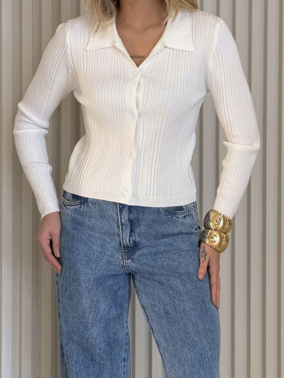 TRICOT VALQUIRIA BOTÕES OFF