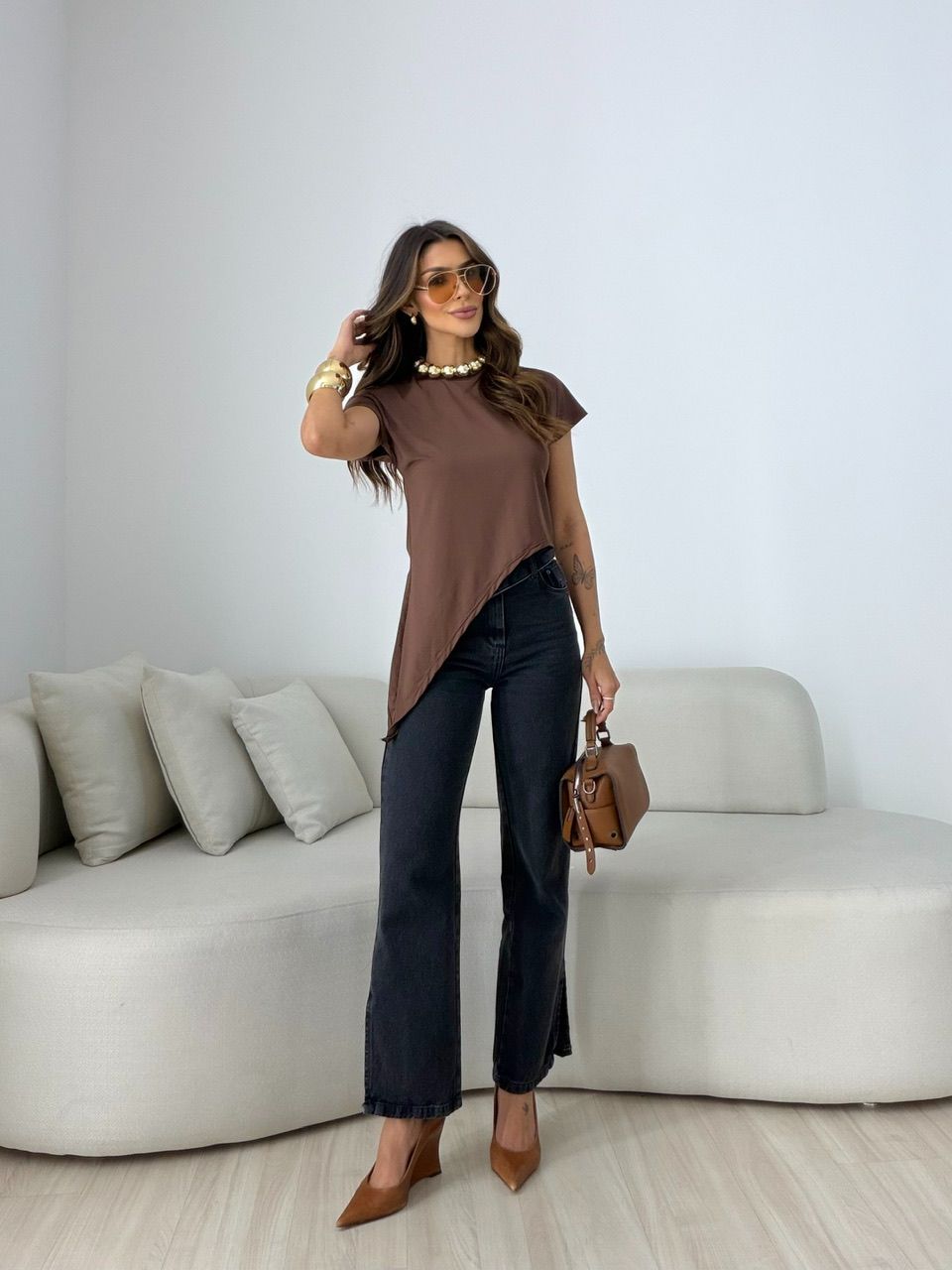 BLUSA ANA PAULA ASSIMÉTRICA MARROM