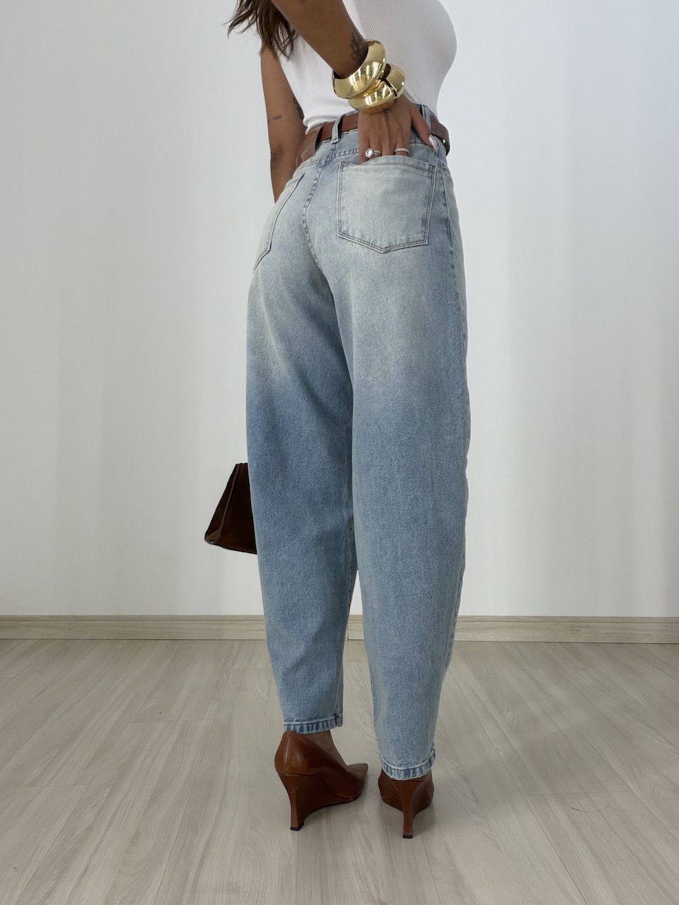 CALÇA KIARA BALLOON JEANS CLARO