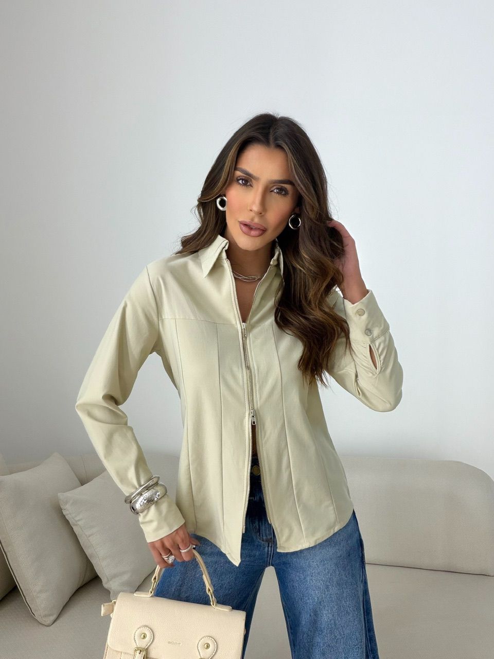 CAMISA ANA JULIA ZÍPER AREIA