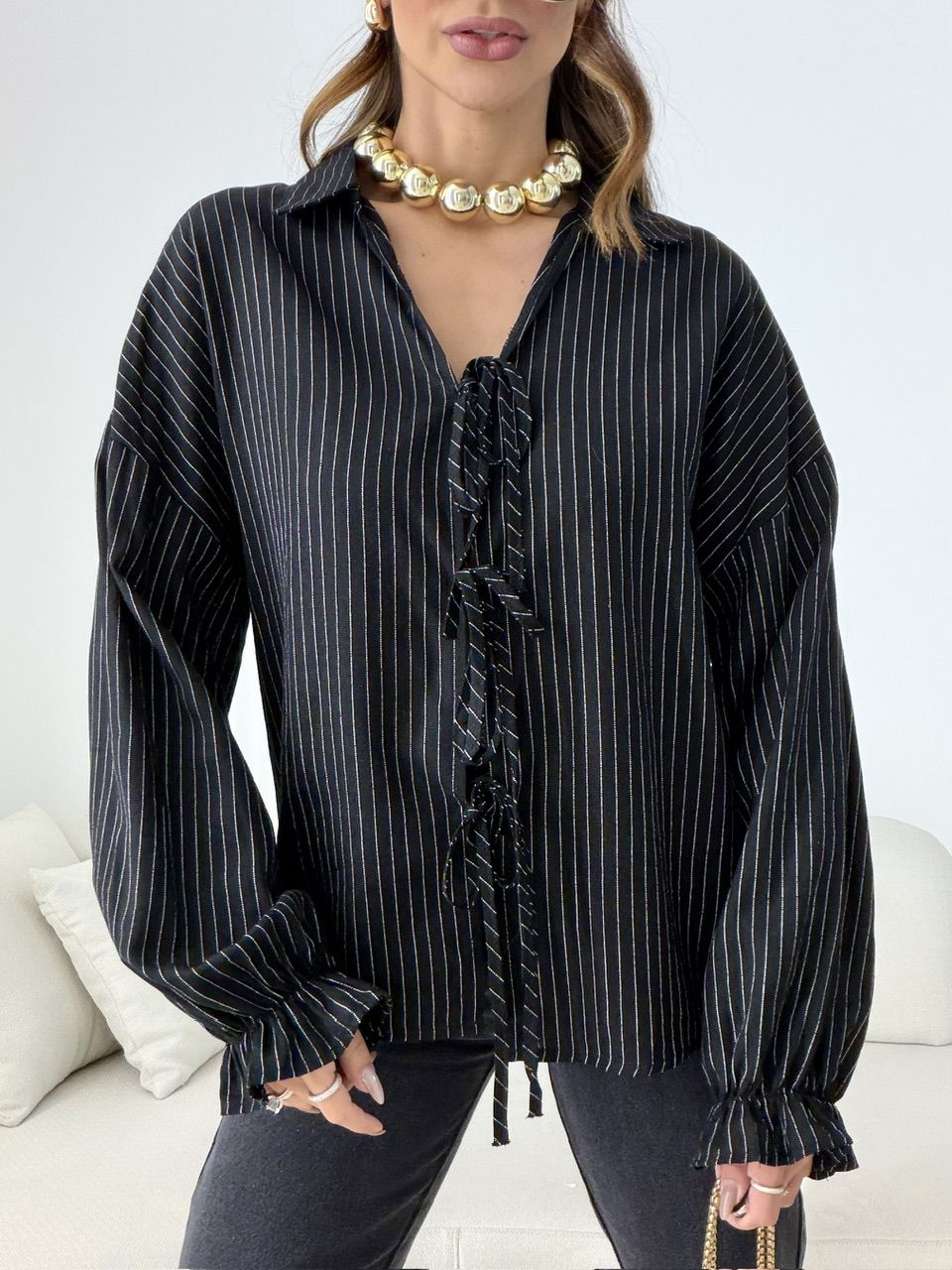 CAMISA MARIA CECÍLIA RISCA DE GIZ PRETA